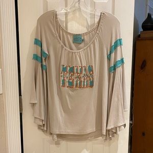 3/4 length Trumpet Sleeve Blouse - M - Texas Embroidery